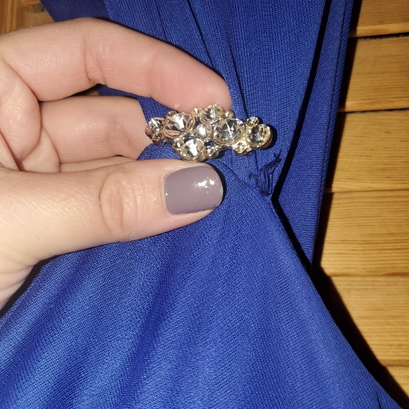 Formal Dress - Picture 8 of 12